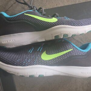 Nike Flex TR7 Women's Running Shoe Sz 8.5